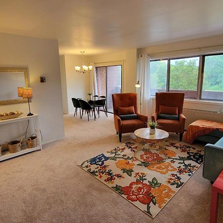Apartment, One Bedroom アーリントン エクステリア 写真