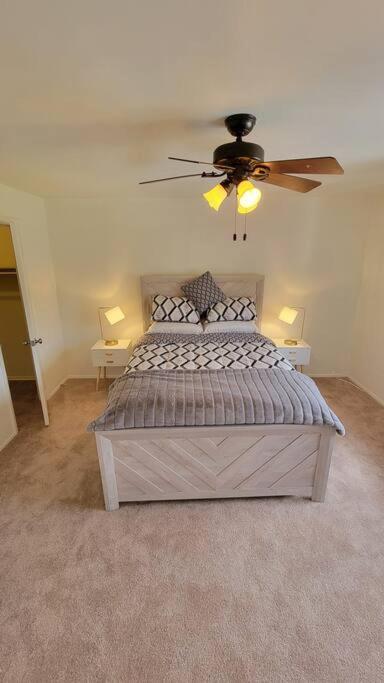 Apartment, One Bedroom アーリントン エクステリア 写真