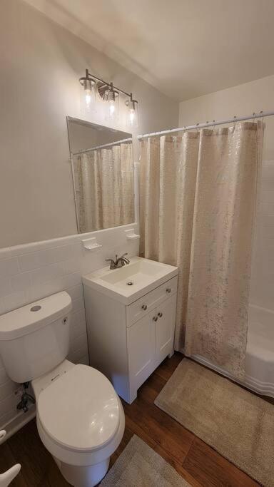 Apartment, One Bedroom アーリントン エクステリア 写真