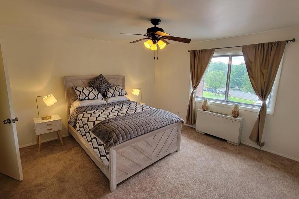 Apartment, One Bedroom アーリントン エクステリア 写真